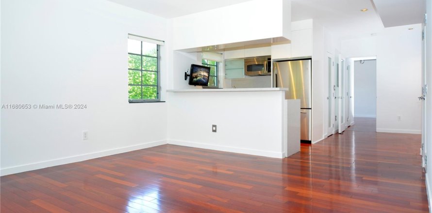 Condo in Miami Beach, Florida, 1 bedroom  № 1412129