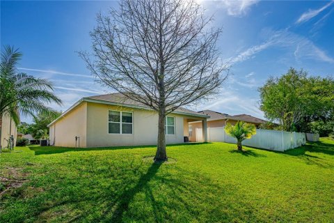 House in Edgewater, Florida 3 bedrooms, 157 sq.m. № 1088214 - photo 5