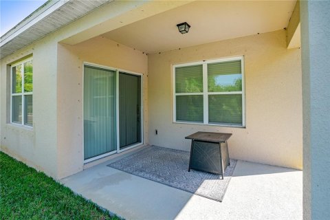 House in Edgewater, Florida 3 bedrooms, 157 sq.m. № 1088214 - photo 7