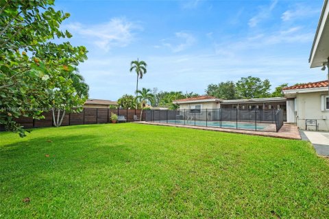 Casa en venta en Miami Springs, Florida, 3 dormitorios, 297.1 m2 № 1239693 - foto 26