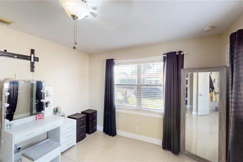 House in Deerfield Beach, Florida 3 bedrooms, 109.62 sq.m. № 1239691 - photo 17