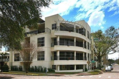 Copropriété à vendre à Orlando, Floride: 2 chambres, 140.19 m2 № 1324053 - photo 1