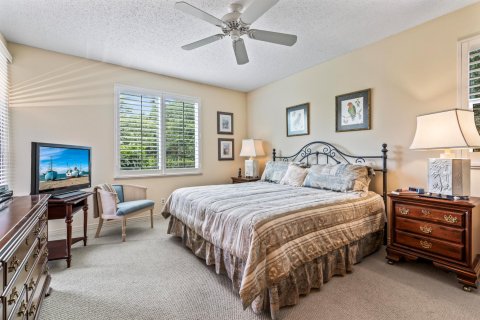 Condo in Palm City, Florida, 3 bedrooms  № 1179504 - photo 22