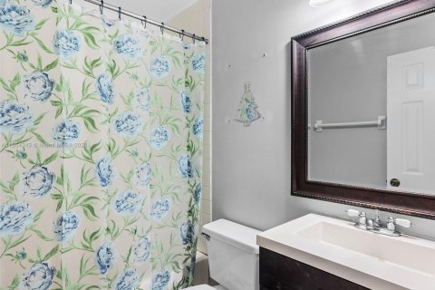 Copropriété à vendre à Hialeah, Floride: 2 chambres, 91.97 m2 № 1348909 - photo 20