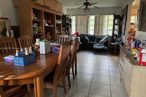 Casa en venta en Miami, Florida, 3 dormitorios, 122.35 m2 № 1410931 - foto 11