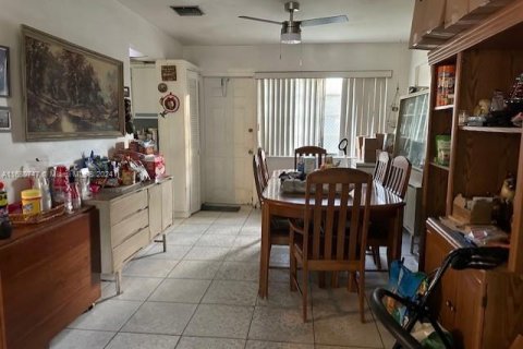 Casa en venta en Miami, Florida, 3 dormitorios, 122.35 m2 № 1410931 - foto 10