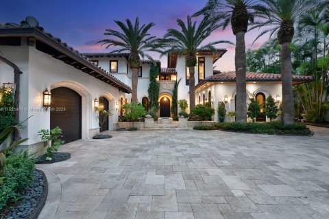 Villa ou maison à vendre à Bal Harbour, Floride: 6 chambres, 790.97 m2 № 980606 - photo 3