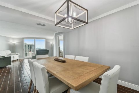 Copropriété à vendre à Tampa, Floride: 2 chambres, 124.02 m2 № 1372189 - photo 8