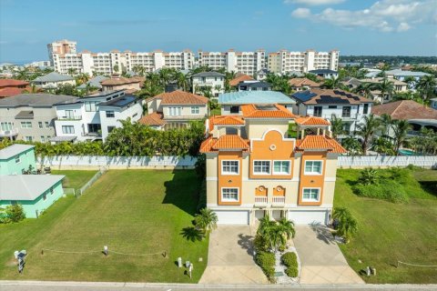 Touwnhouse à vendre à Redington Shores, Floride: 3 chambres, 236.34 m2 № 1372224 - photo 4