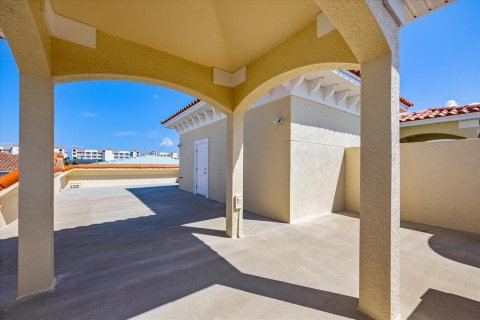 Touwnhouse à vendre à Redington Shores, Floride: 3 chambres, 236.34 m2 № 1372224 - photo 30