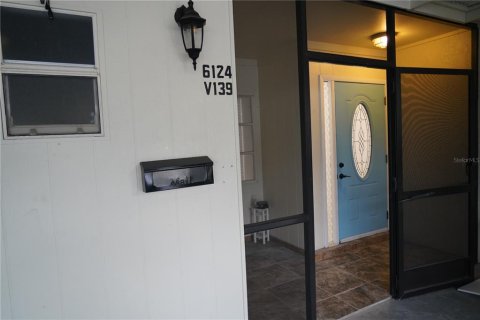 Condo in Sarasota, Florida, 2 bedrooms  № 1372152 - photo 2