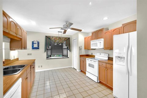 Adosado en venta en Hobe Sound, Florida, 2 dormitorios, 151.15 m2 № 1177951 - foto 16