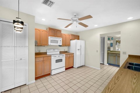 Adosado en venta en Hobe Sound, Florida, 2 dormitorios, 151.15 m2 № 1177951 - foto 17