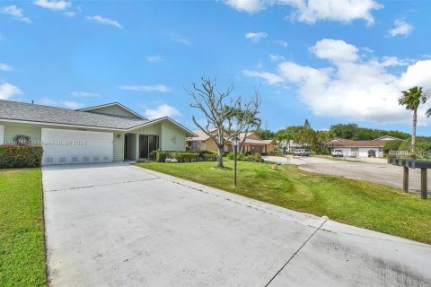 Townhouse in Hobe Sound, Florida 2 bedrooms, 151.15 sq.m. № 1177951 - photo 3