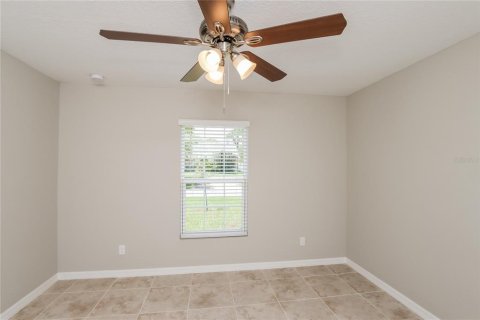 House in Palm Bay, Florida 4 bedrooms, 170.29 sq.m. № 1369681 - photo 10