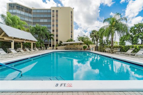 Copropriété à vendre à Lauderhill, Floride: 3 chambres, 181.53 m2 № 959214 - photo 8