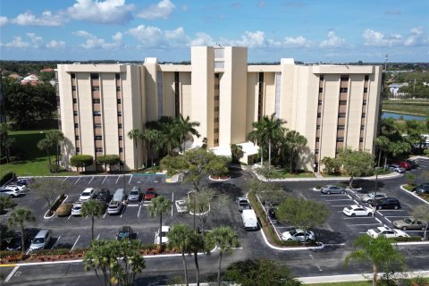 Condominio en venta en Lauderhill, Florida, 3 dormitorios, 181.53 m2 № 959214 - foto 26