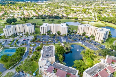 Copropriété à vendre à Lauderhill, Floride: 3 chambres, 181.53 m2 № 959214 - photo 1