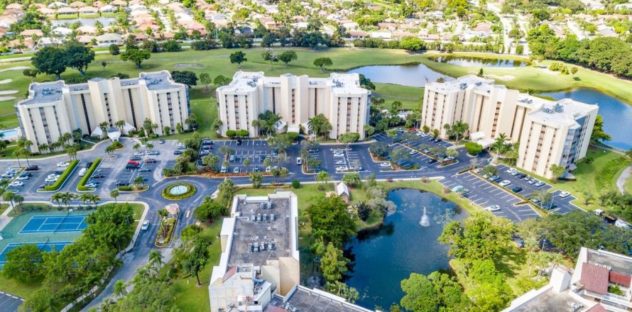 Condo à Lauderhill, Floride, 3 chambres  № 959214