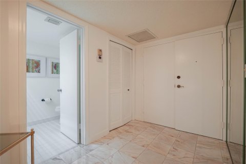 Copropriété à vendre à Lauderhill, Floride: 3 chambres, 181.53 m2 № 959214 - photo 30