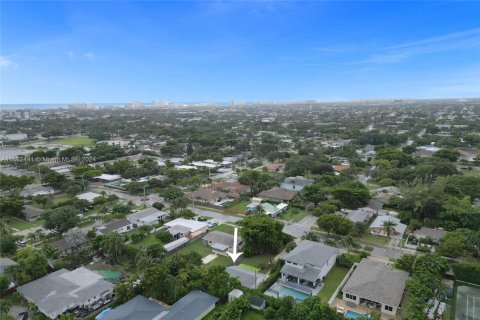 House in Pompano Beach, Florida 2 bedrooms, 86.96 sq.m. № 1383588 - photo 6