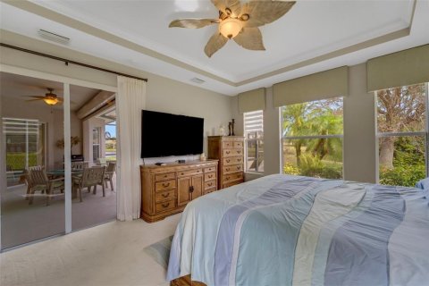 Villa ou maison à vendre à North Port, Floride: 3 chambres, 236.16 m2 № 977851 - photo 23