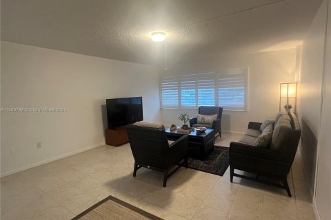 Condominio en venta en Miami Shores, Florida, 2 dormitorios, 107.21 m2 № 547541 - foto 3