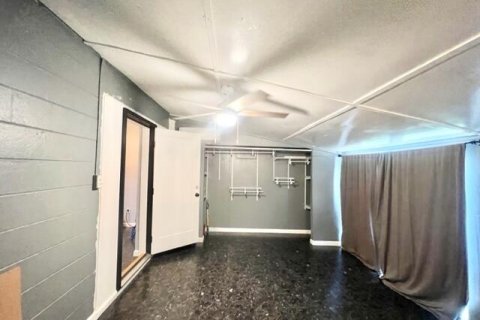 Duplex in Valparaiso, Florida 4 bedrooms, 179.95 sq.m. № 561780 - photo 16