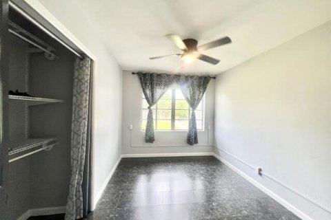 Duplex à louer à Valparaiso, Floride: 4 chambres, 179.95 m2 № 561780 - photo 7