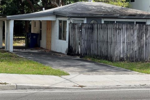 House in Wilton Manors, Florida 2 bedrooms, 86.21 sq.m. № 1352093 - photo 12