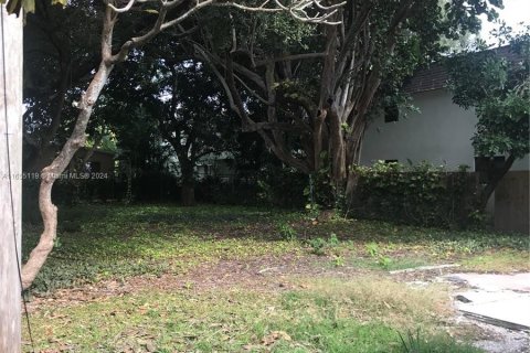 House in Wilton Manors, Florida 2 bedrooms, 86.21 sq.m. № 1352093 - photo 3