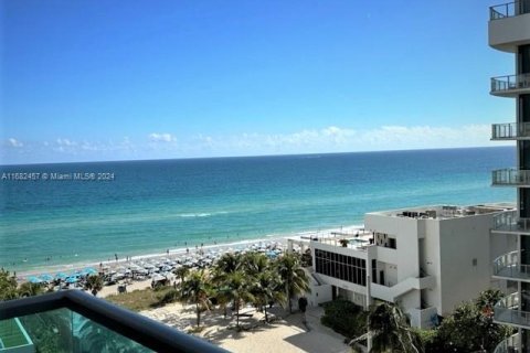 Condominio en venta en Hollywood, Florida, 1 dormitorio, 84.08 m2 № 1415496 - foto 25