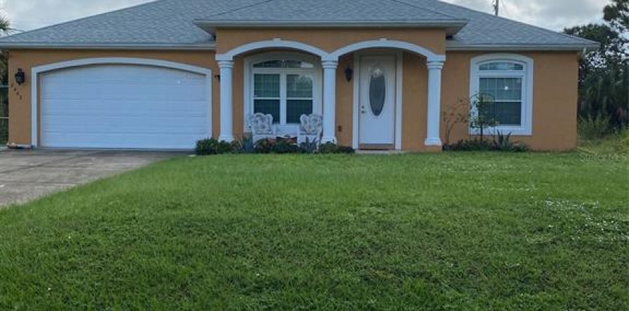 House in North Port, Florida 3 bedrooms, 140.65 sq.m. № 1383953