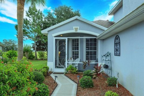 House in Leesburg, Florida 4 bedrooms, 176.89 sq.m. № 1383458 - photo 2