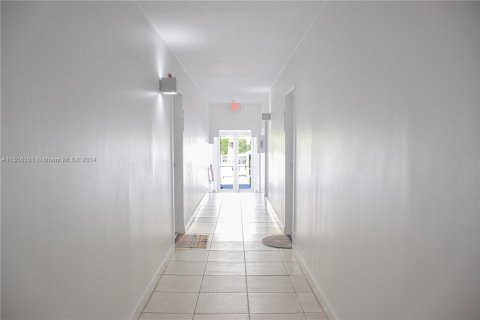 Copropriété à vendre à Miami Beach, Floride: 1 chambre, 39.02 m2 № 1094917 - photo 11