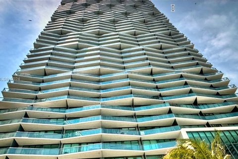 Condominio en venta en Miami, Florida, 2 dormitorios, 101.73 m2 № 1413562 - foto 2