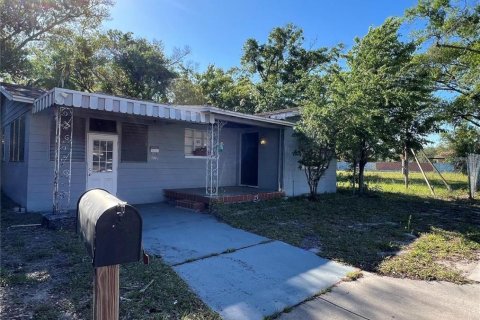 Casa en venta en Tampa, Florida, 2 dormitorios, 90.3 m2 № 1410322 - foto 1