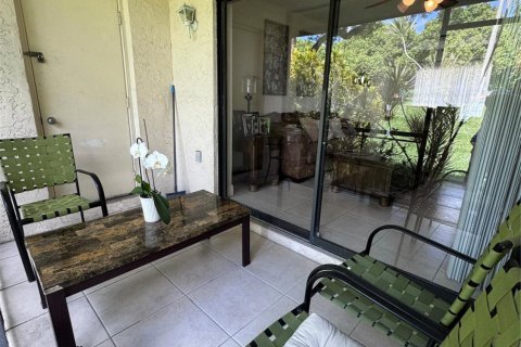Villa ou maison à vendre à Coral Springs, Floride: 2 chambres, 80.45 m2 № 1215958 - photo 14