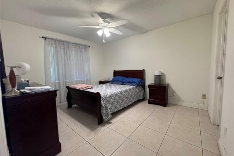 Купить виллу или дом в Корал-Спрингс, Флорида 7 комнат, 80.45м2, № 1215958 - фото 23