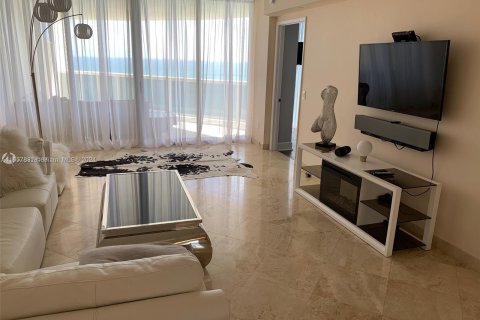 Condominio en venta en Sunny Isles Beach, Florida, 2 dormitorios, 147.71 m2 № 1360329 - foto 14