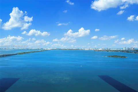 Condominio en venta en Miami, Florida, 2 dormitorios, 101.73 m2 № 1360295 - foto 26