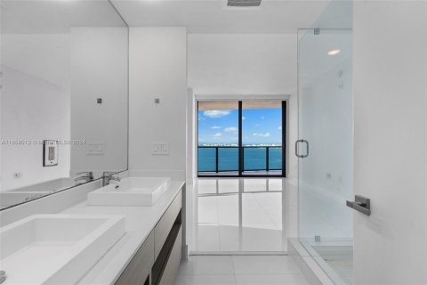 Copropriété à vendre à Miami, Floride: 2 chambres, 101.73 m2 № 1360295 - photo 20