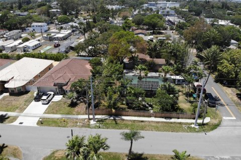 Casa en venta en Dania Beach, Florida, 4 dormitorios, 125.7 m2 № 1160952 - foto 23