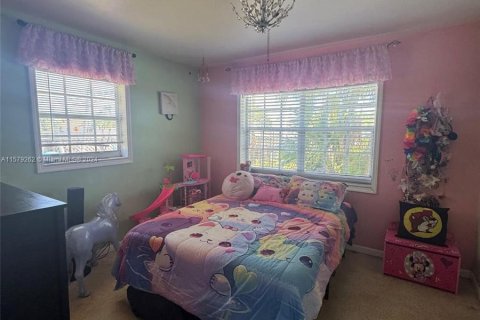 Casa en venta en Dania Beach, Florida, 4 dormitorios, 125.7 m2 № 1160952 - foto 15