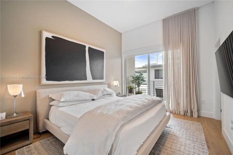 Adosado en venta en Miami Beach, Florida, 3 dormitorios, 233 m2 № 1396097 - foto 13