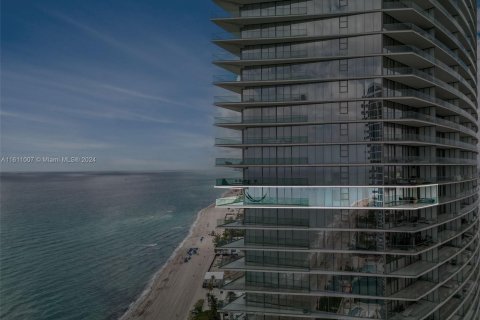 Condominio en venta en Sunny Isles Beach, Florida, 4 dormitorios, 297.84 m2 № 1236089 - foto 21