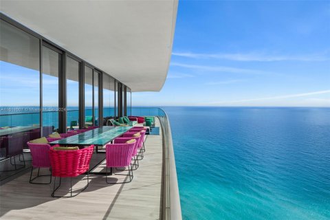 Condominio en venta en Sunny Isles Beach, Florida, 4 dormitorios, 297.84 m2 № 1236089 - foto 12