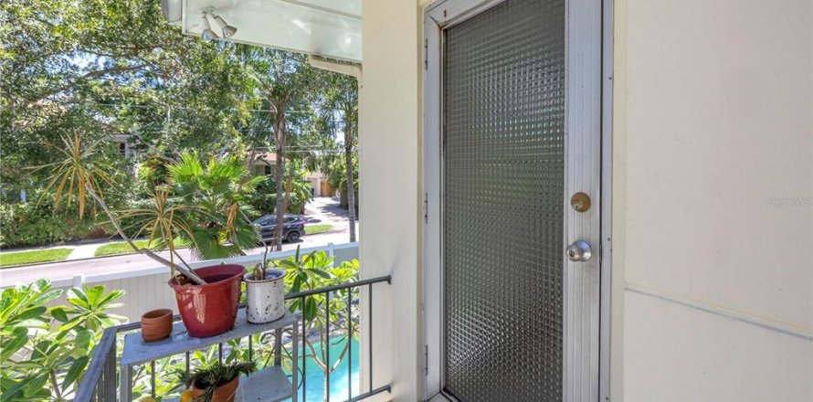 Apartamento en Saint Petersburg, Florida 1 dormitorio, 65.96 m2 № 1369652