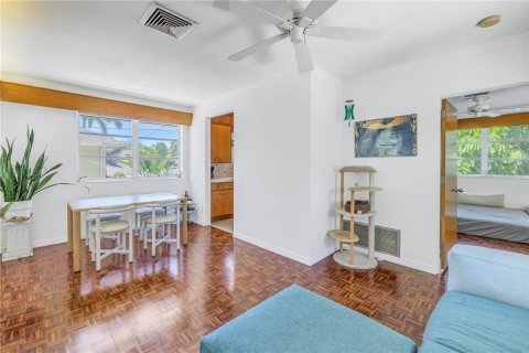 Apartamento en alquiler en Saint Petersburg, Florida, 1 dormitorio, 65.96 m2 № 1369652 - foto 5