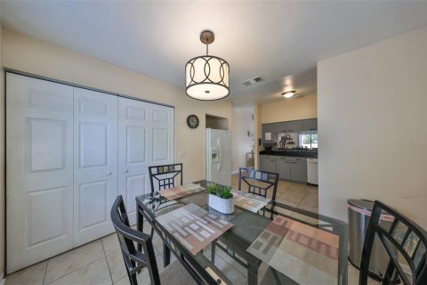 Propiedad comercial en venta en Saint Petersburg, Florida, 4 dormitorios, 207.73 m2 № 1375316 - foto 17